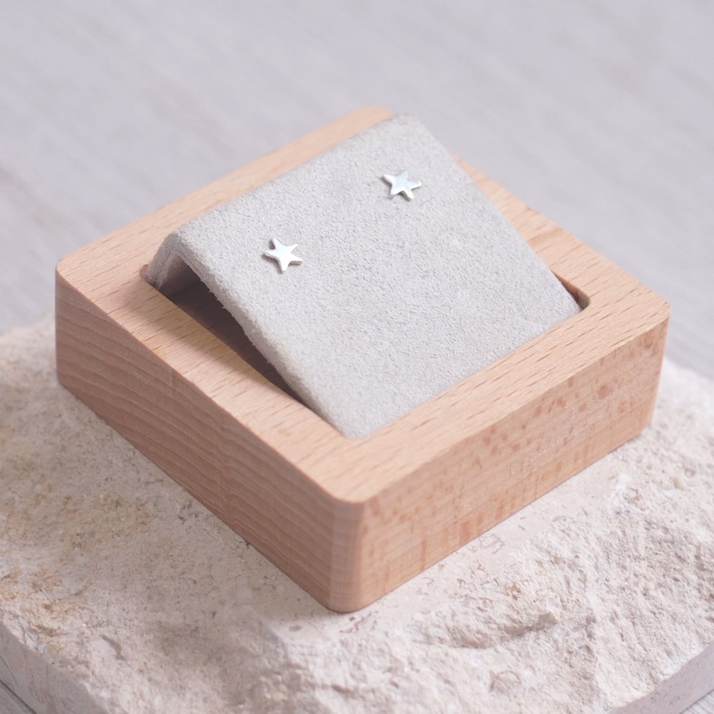 Boucles d'oreilles petites étoiles en argent sterling