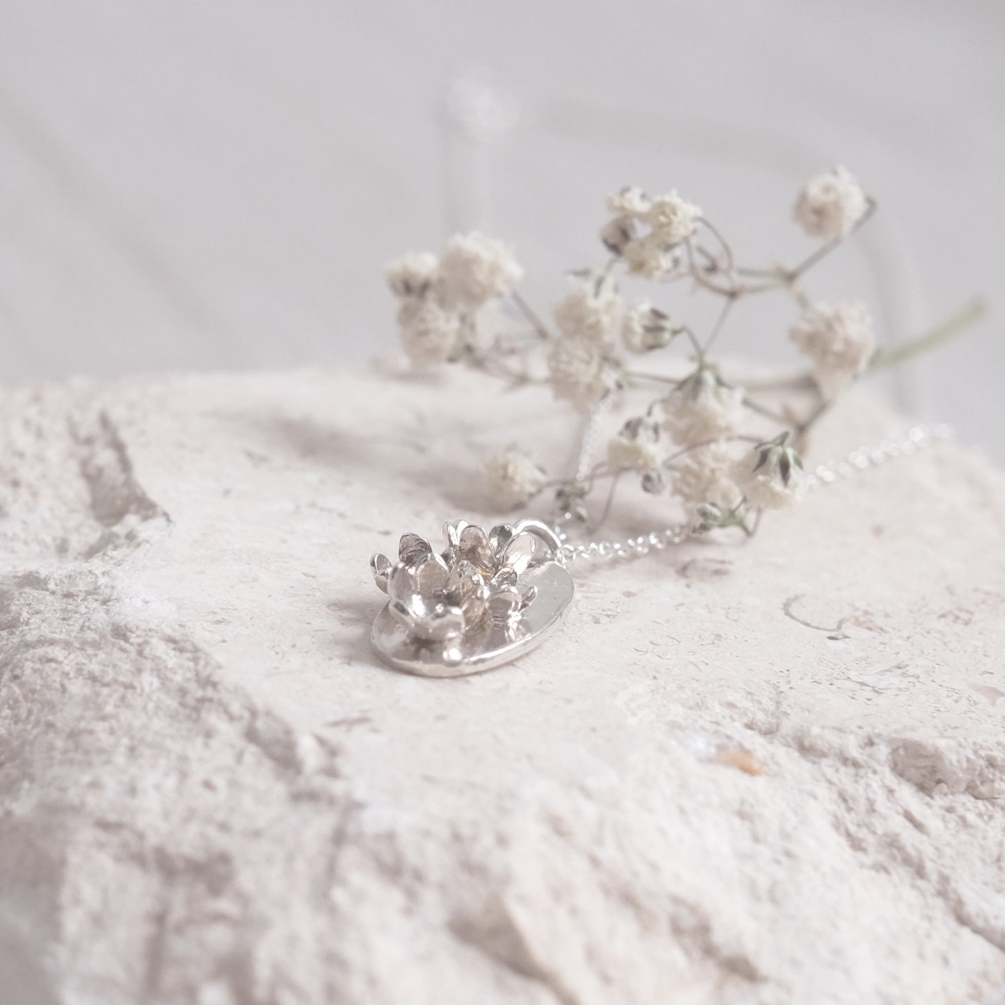 Collier 4 petites fleurs en argent sterling