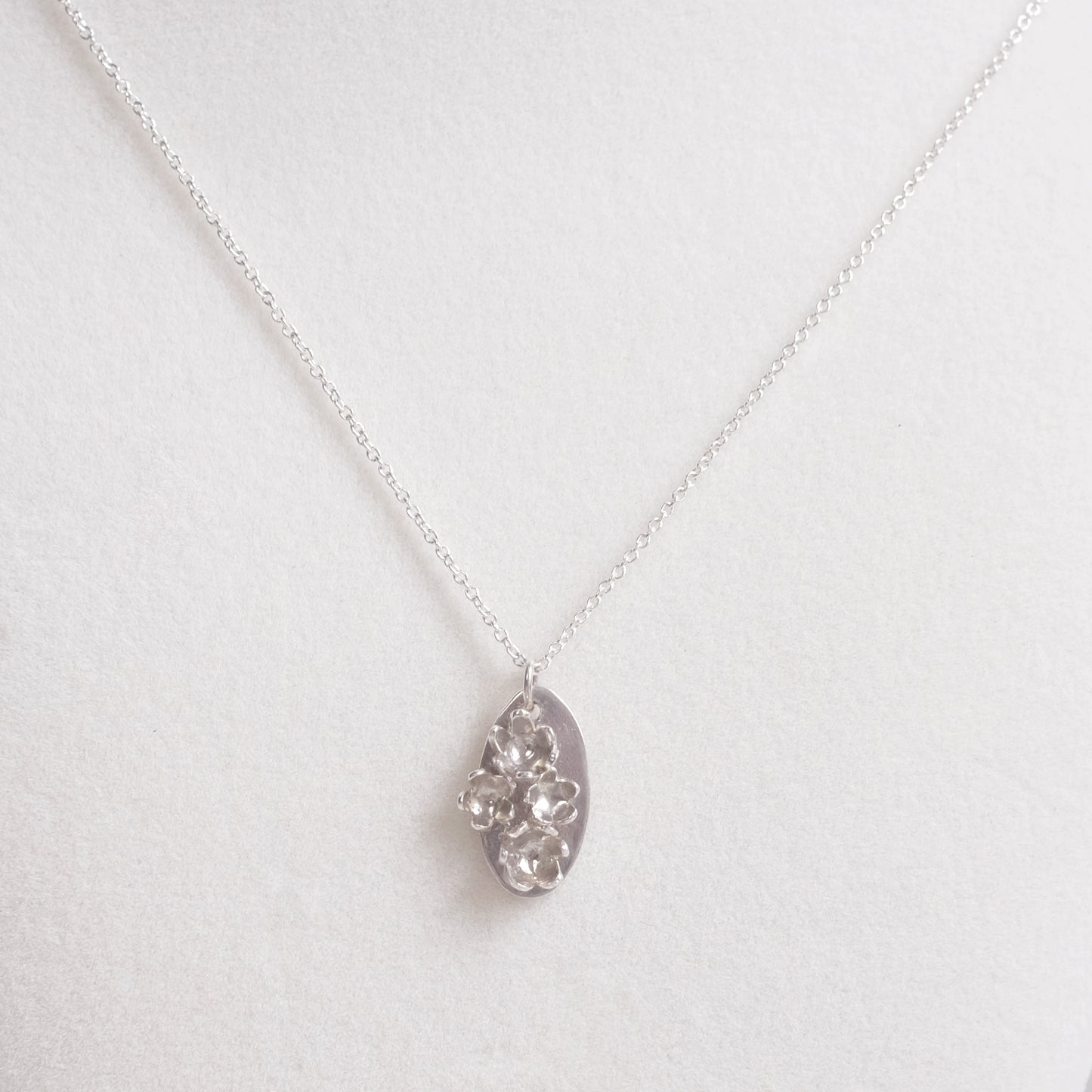 Collier 4 petites fleurs en argent sterling