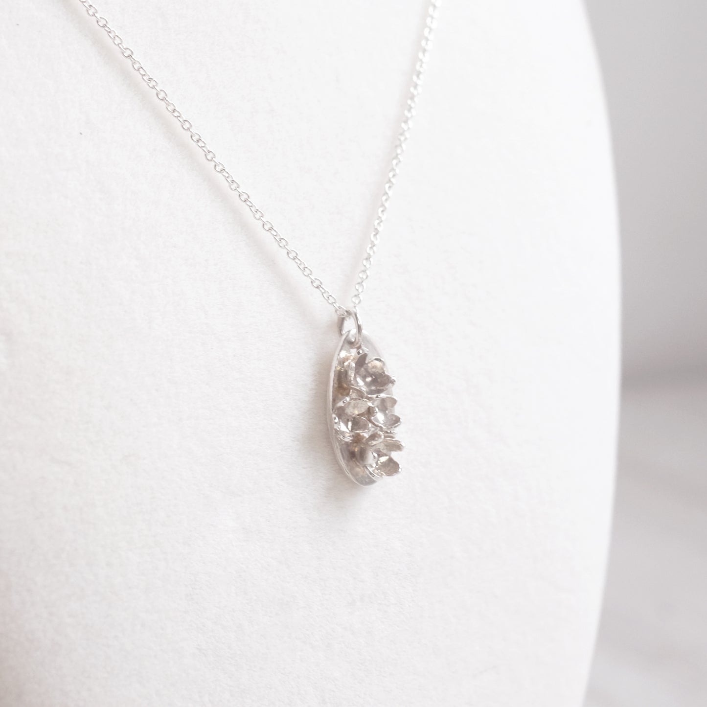 Collier 4 petites fleurs en argent sterling
