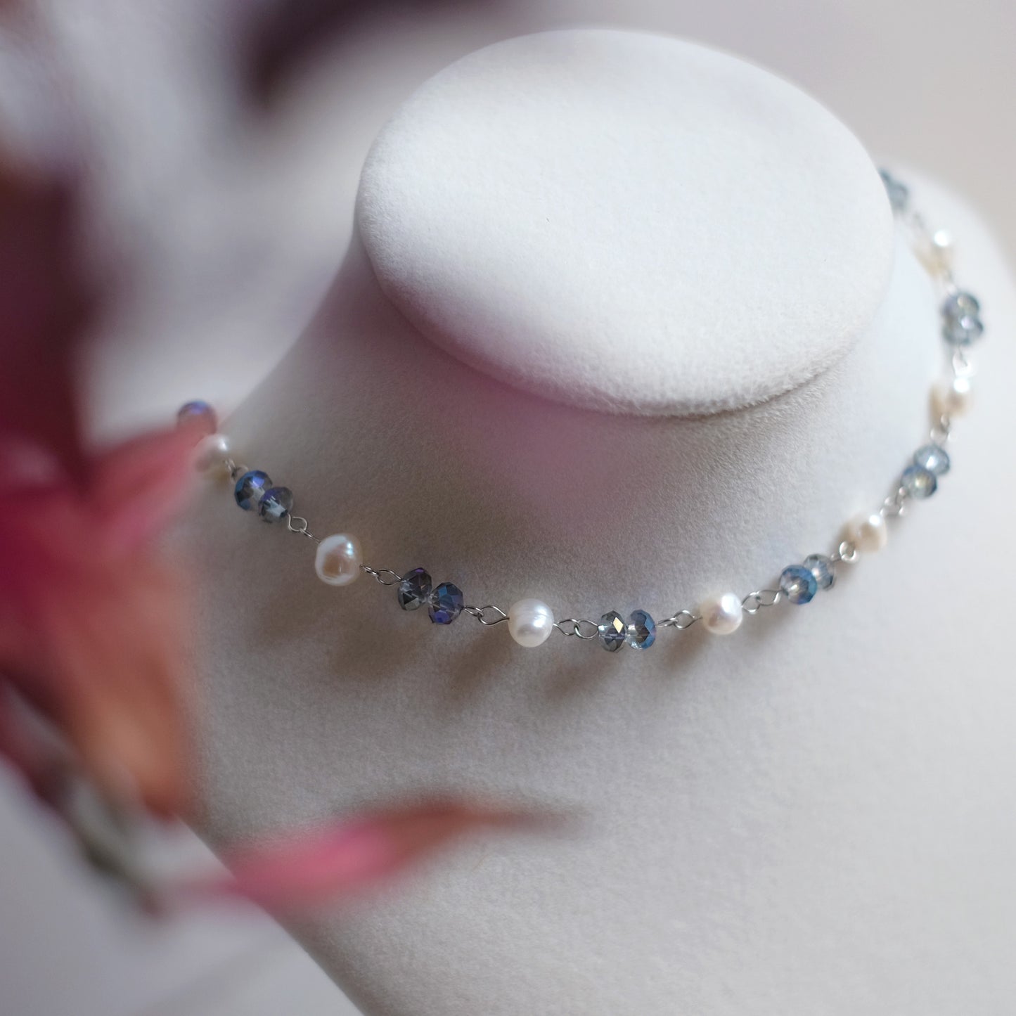 Collier ras de cou en perles d'eau naturelle en acier inoxydable argenté