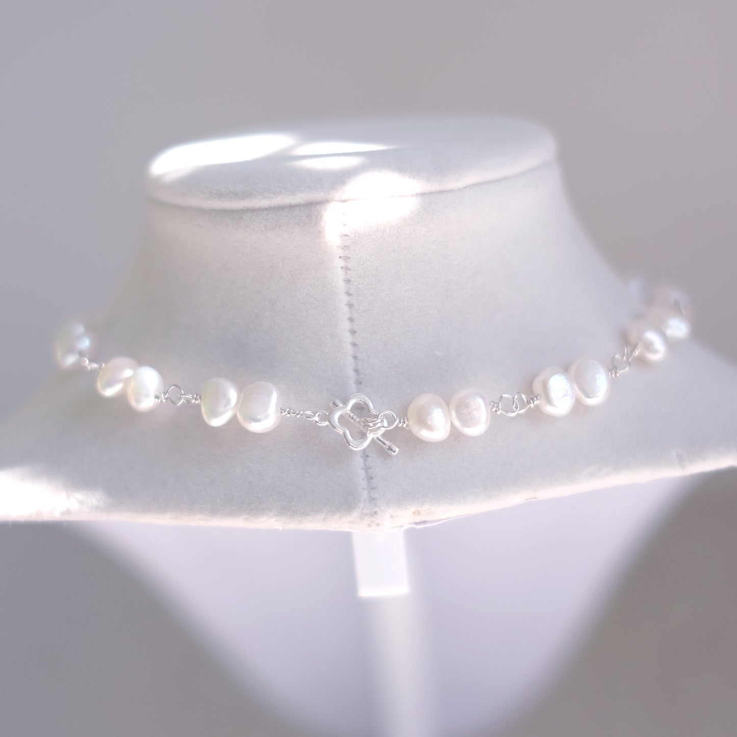 Collier ras de cou en argent sterling avec perles