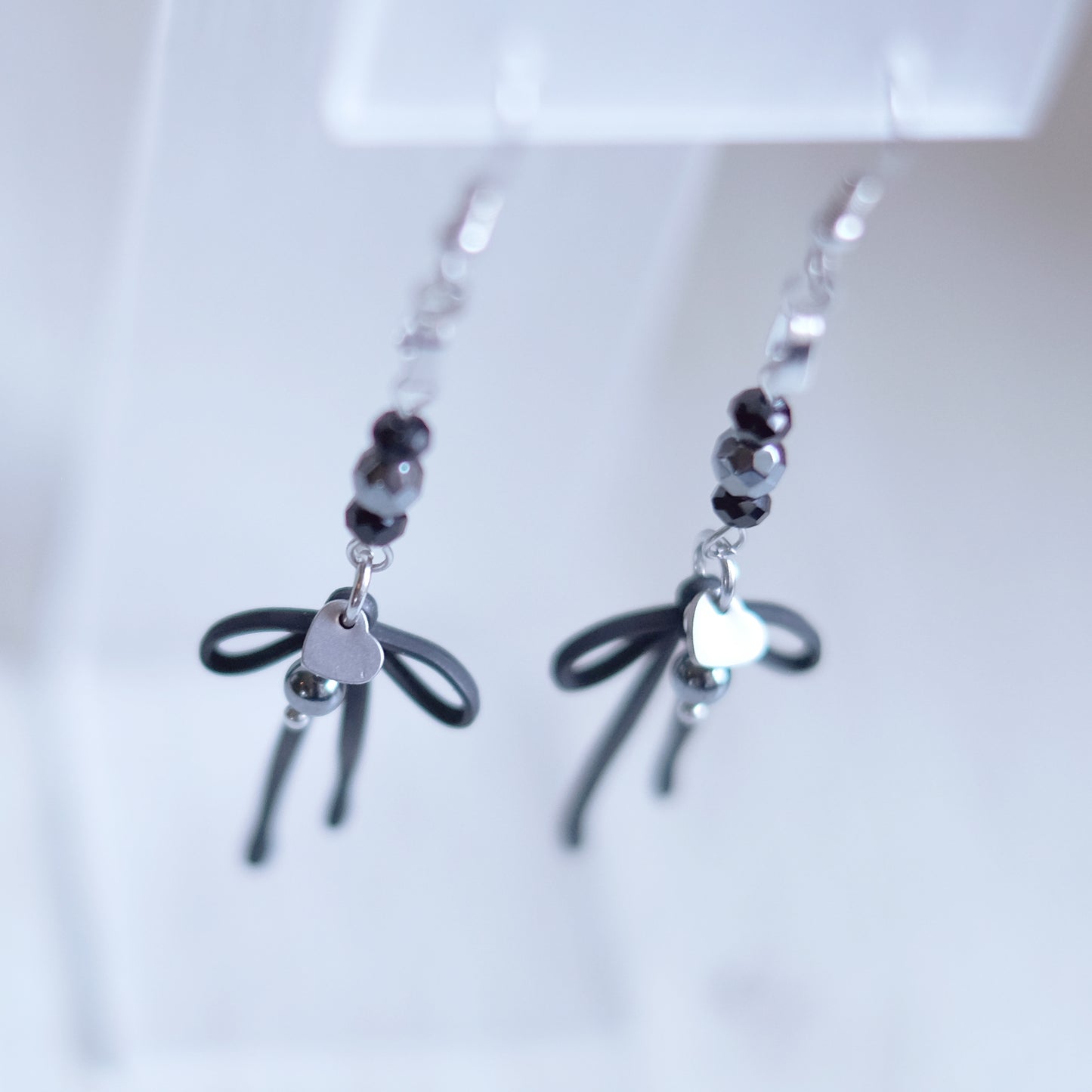 Coquettes Noires Earrings – Silver Stainless Steel