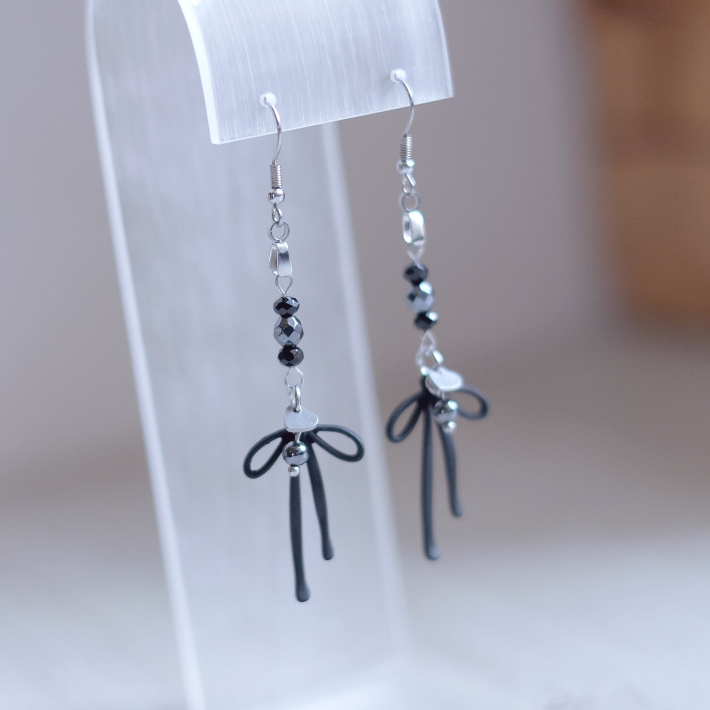 Coquettes Noires Earrings – Silver Stainless Steel