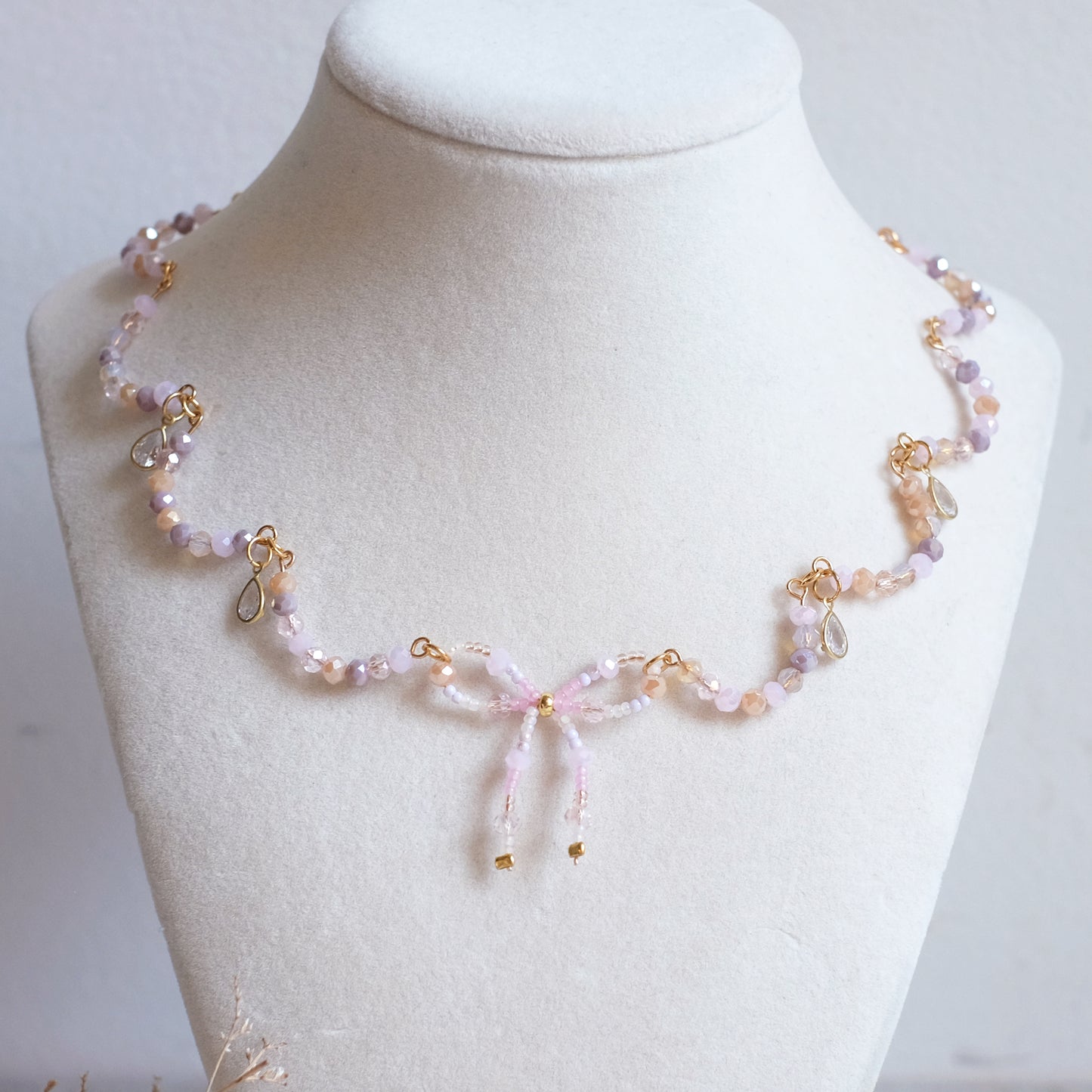 Pale Pink “Dentelle” Necklace