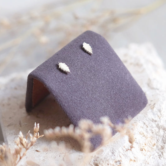 Boucles d'oreilles petites feuilles de bouleaux en argent sterling