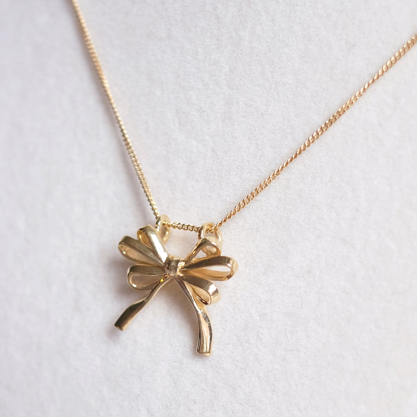 Collier petite boucle en or vermeil