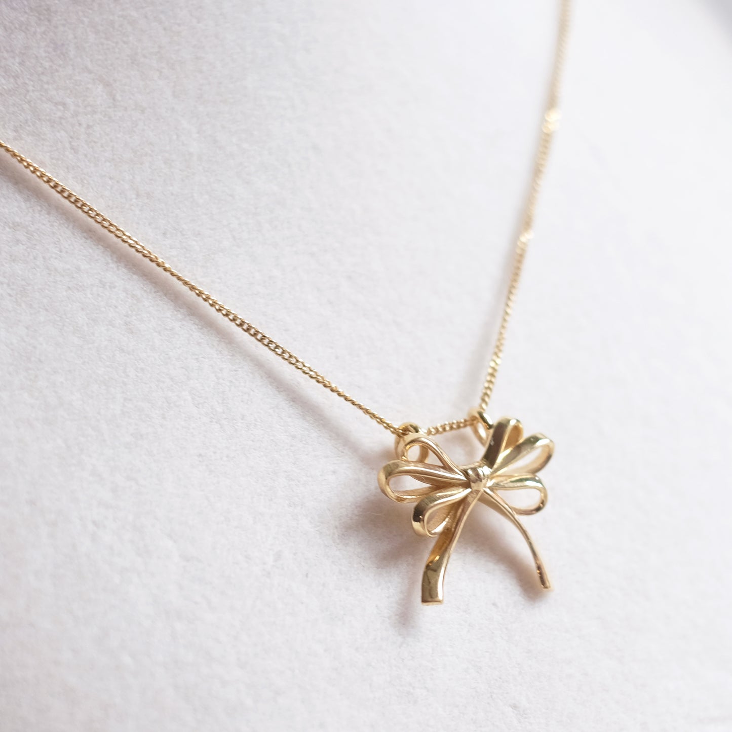Collier petite boucle en or vermeil