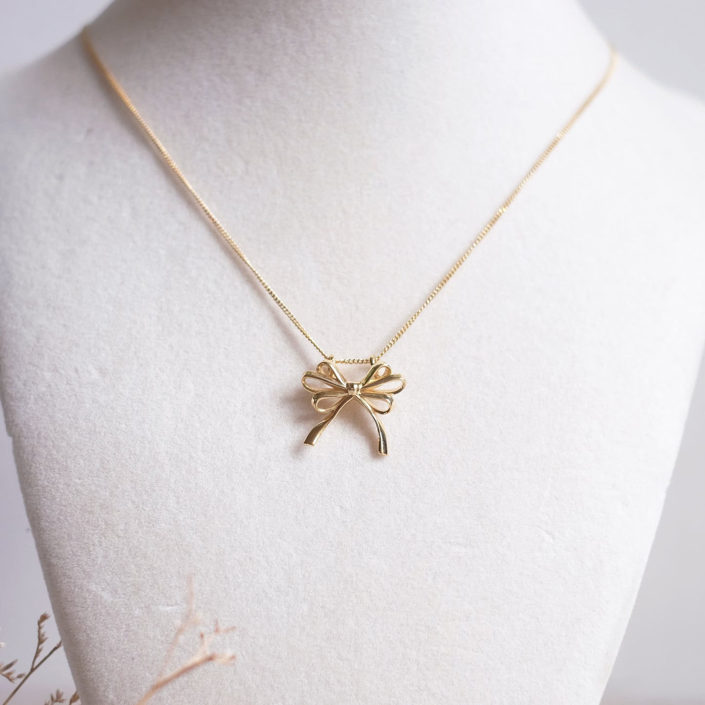 Collier petite boucle en or vermeil