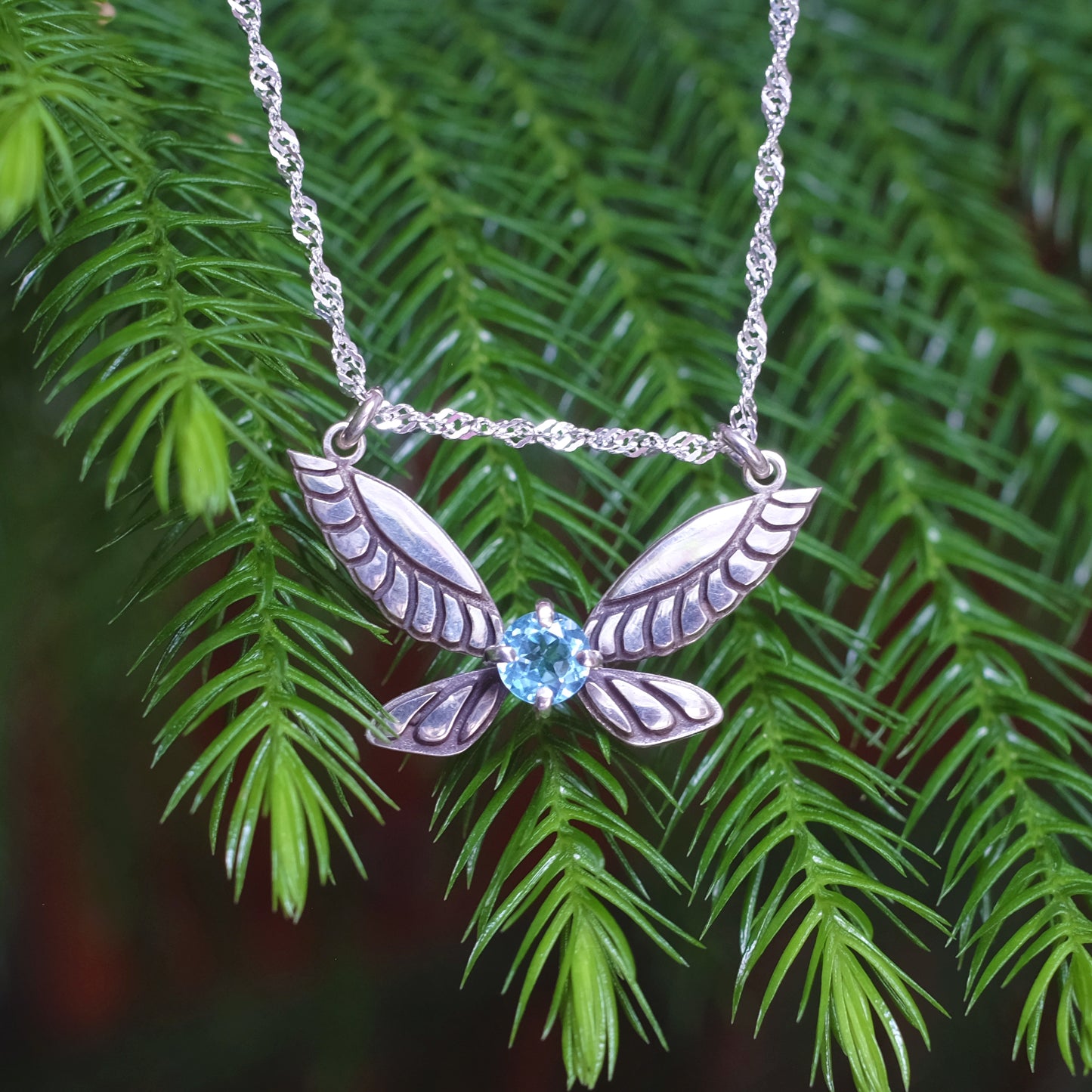 “Navi” Necklace with Topaz