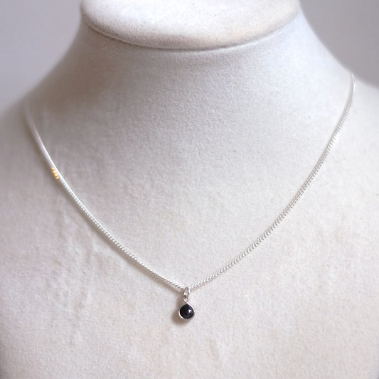 Collier en argent avec onyx serti