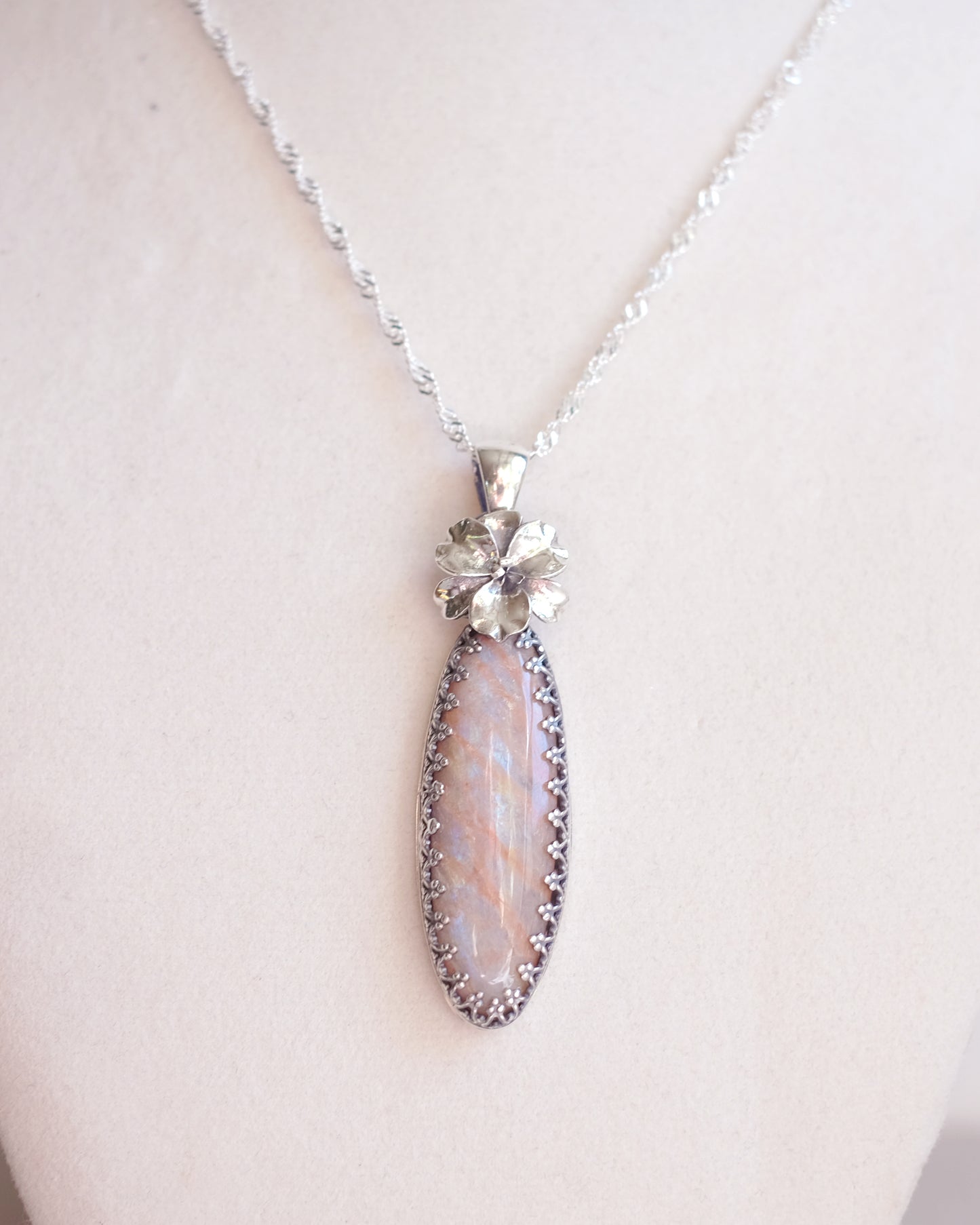 Sunstone iris pendant necklace