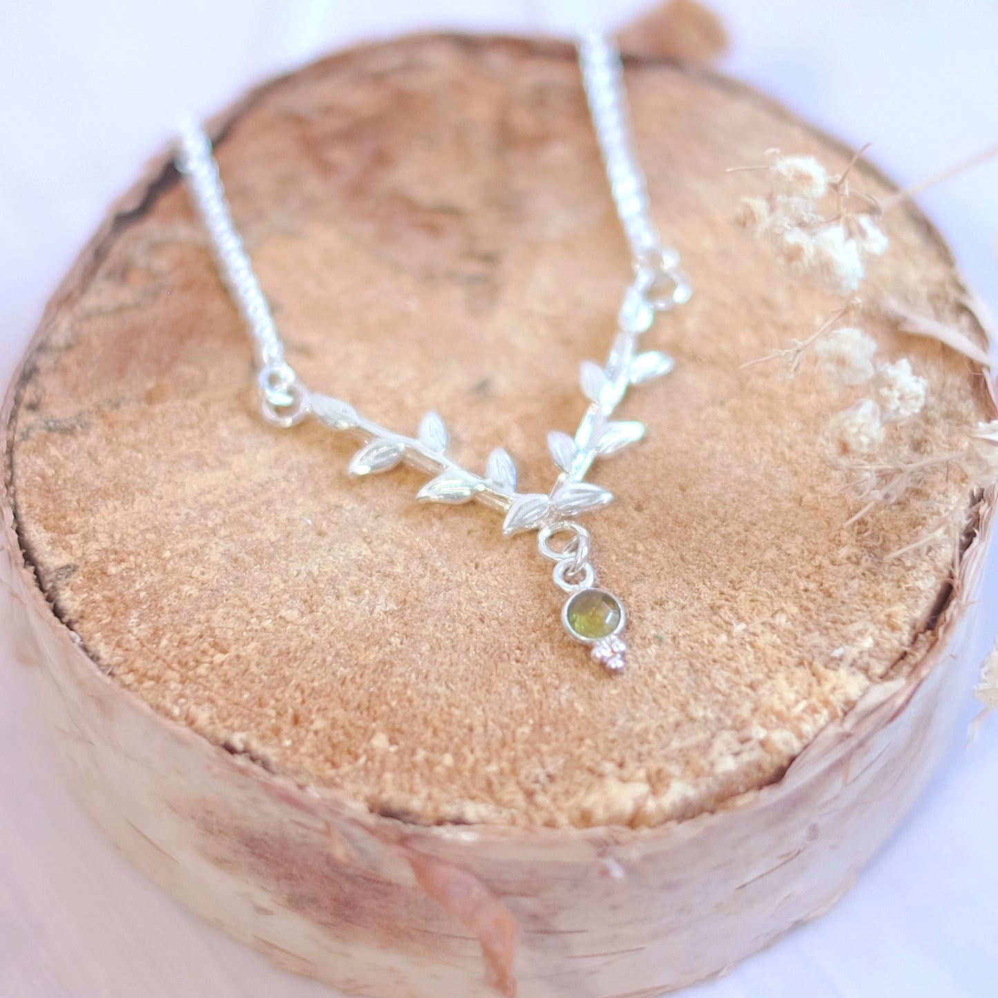 Vine Necklace with Peridot – Sterling Silver