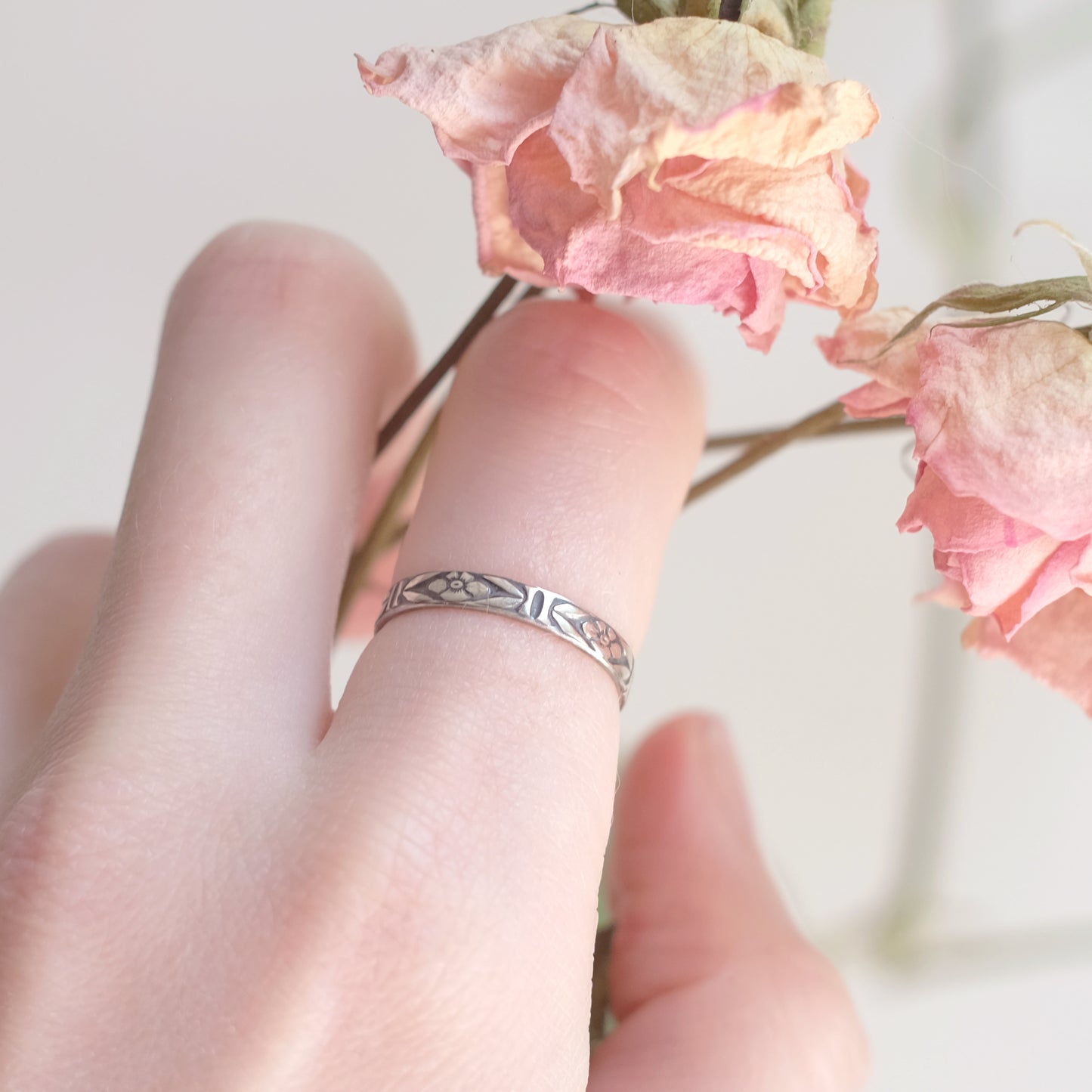 Sterling Silver Ring Floral Motif