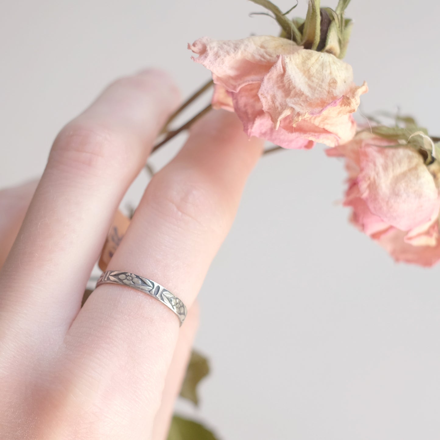 Sterling Silver Ring Floral Motif