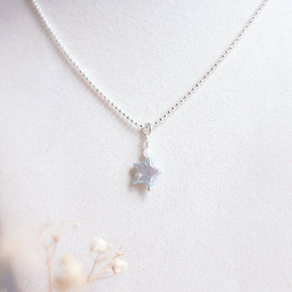 Mother-of-Pearl Star Necklace – Blue Edition
