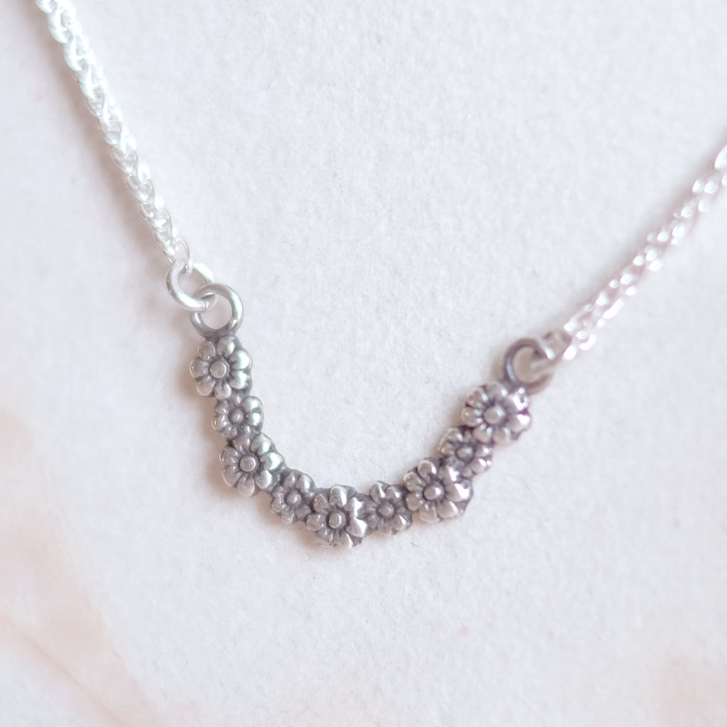 Small Wildflowers Arc – Sterling Silver Necklace