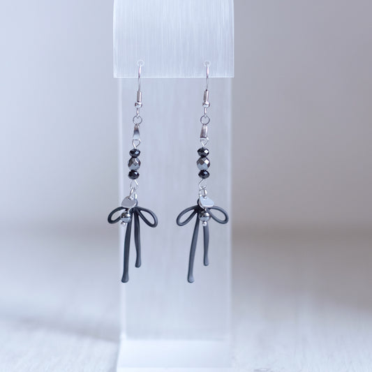 Coquettes Noires Earrings – Silver Stainless Steel