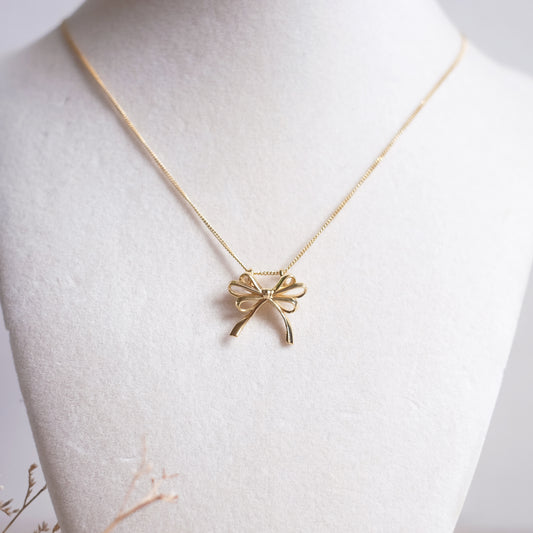 Collier petite boucle en or vermeil