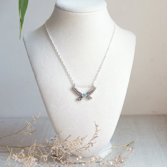 “Navi” Necklace with Topaz