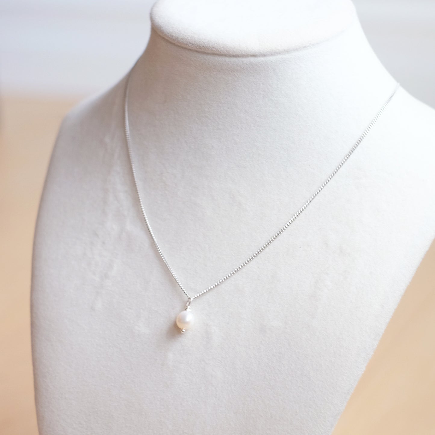 Sterling Silver Necklace with White Freshwater Pearl