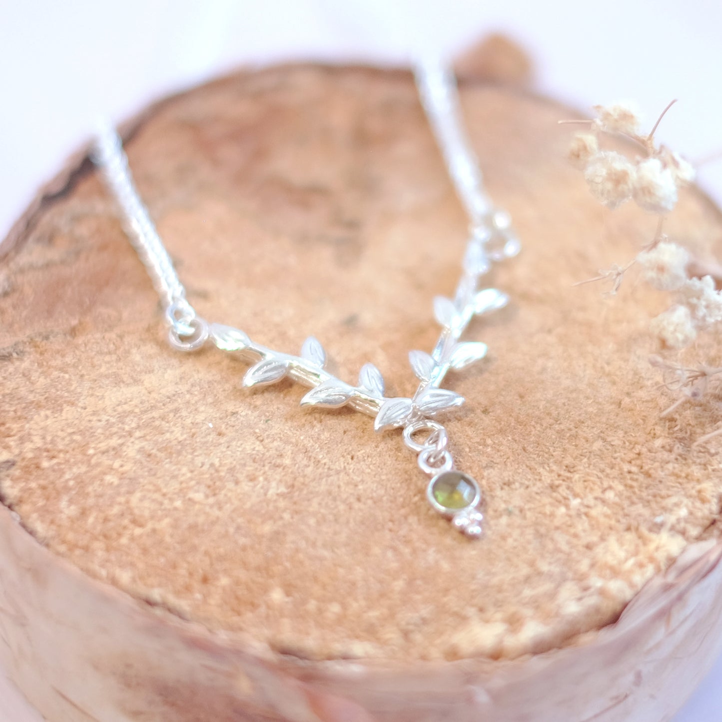 Vine Necklace with Peridot – Sterling Silver
