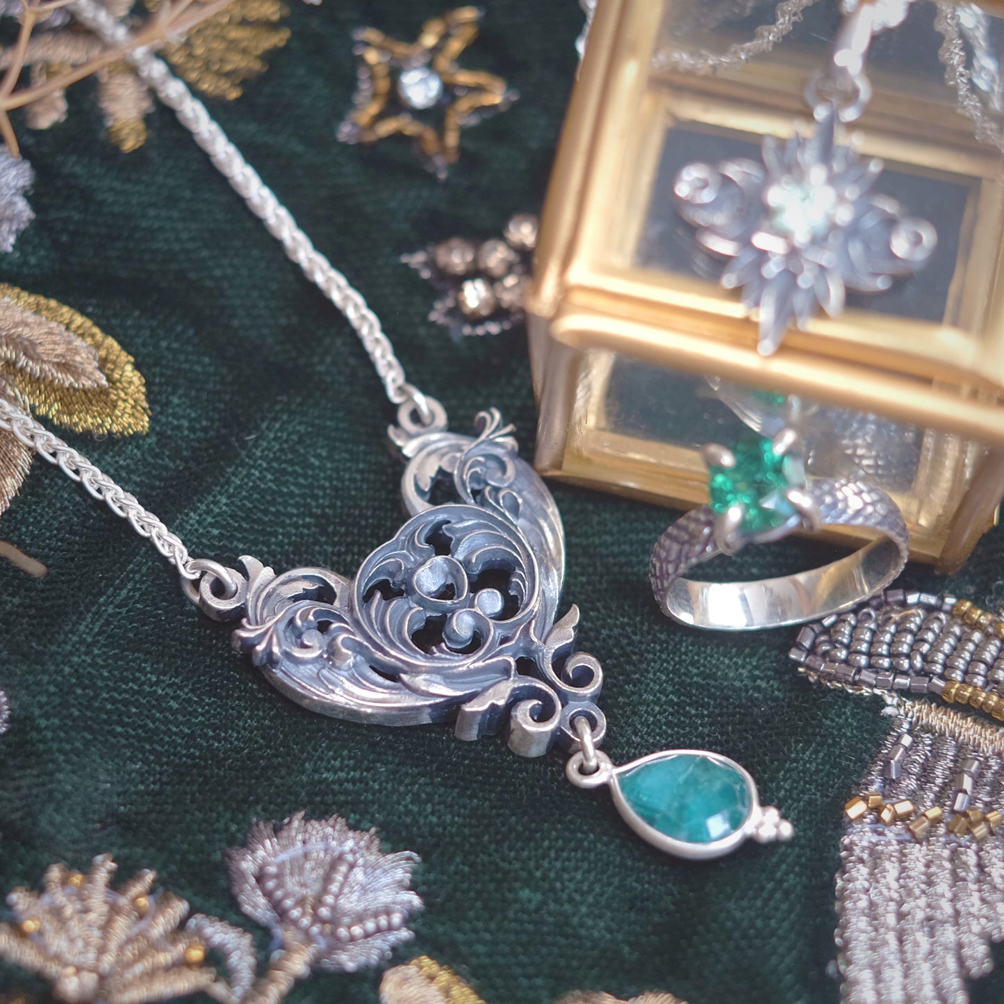 Sterling Silver Art Nouveau Heart Necklace green emerald version