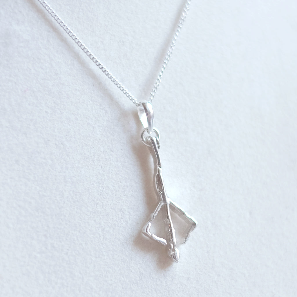 Hunter rune – Sterling Silver Necklace