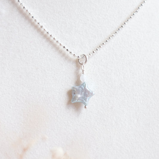 Mother-of-Pearl Star Necklace – Blue Edition