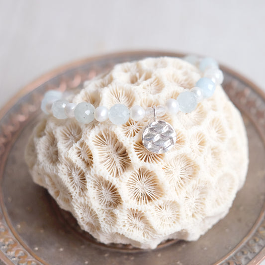 Aquamarine and fresh water pearls – sterling silver bracelet