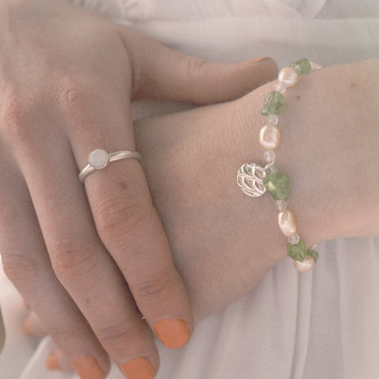 Péridot et perles d’eau douce – Bracelet en argent sterling